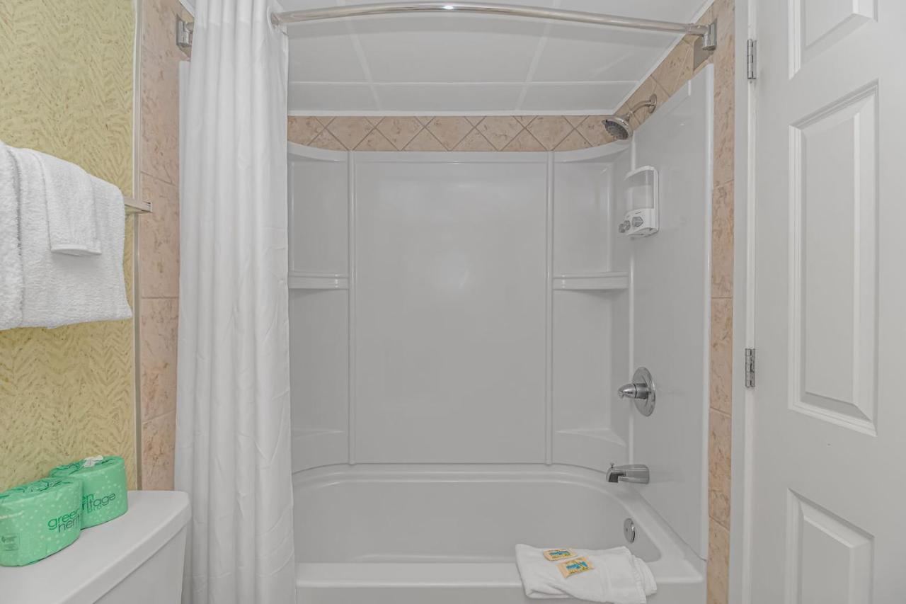Ocean Reef Resort - Direct Oceanfront Studio - Nicely Updated! Perfect For 2-4 Guests! Unit 401 Myrtle Beach Exterior photo