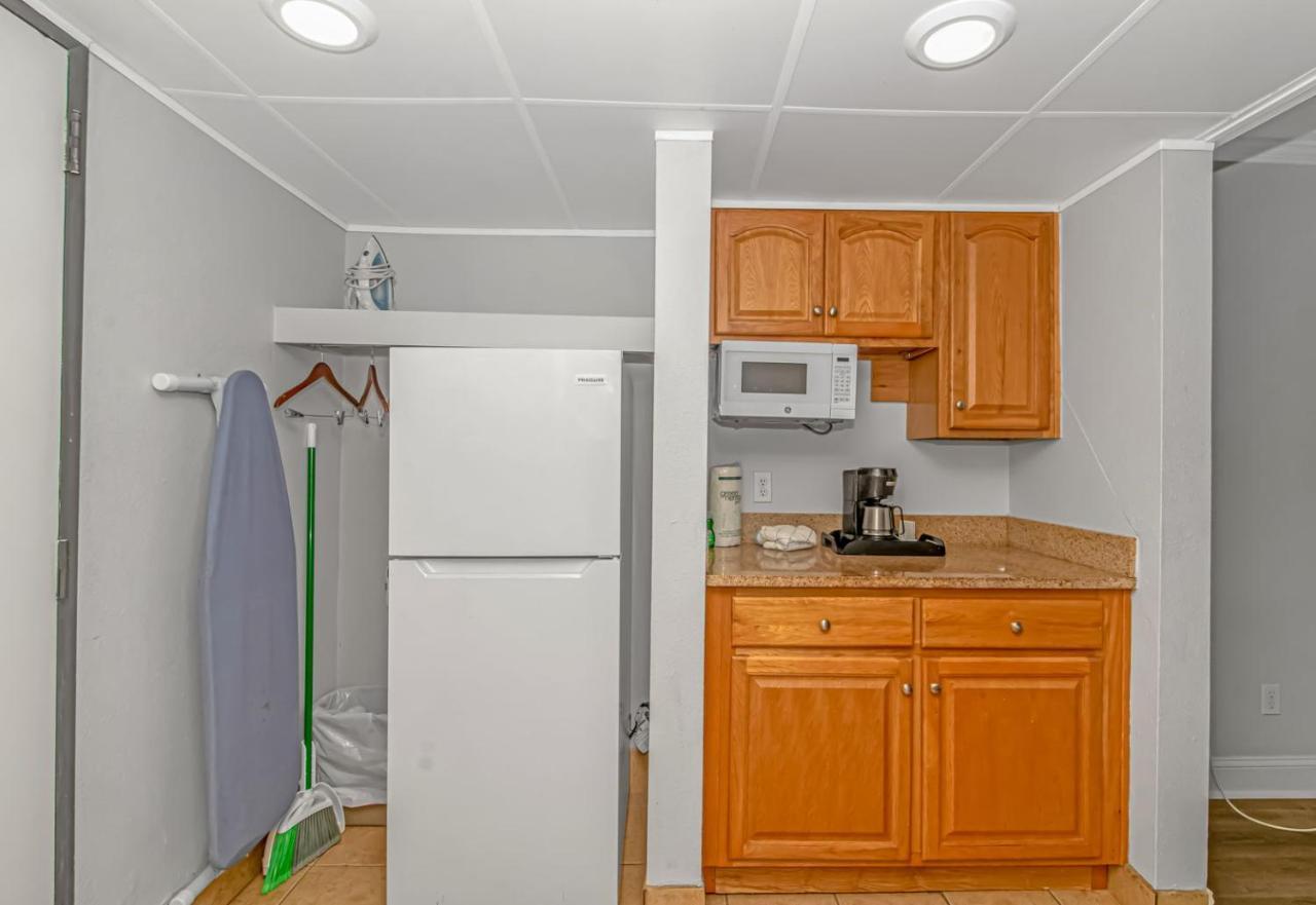 Ocean Reef Resort - Direct Oceanfront Studio - Nicely Updated! Perfect For 2-4 Guests! Unit 401 Myrtle Beach Exterior photo